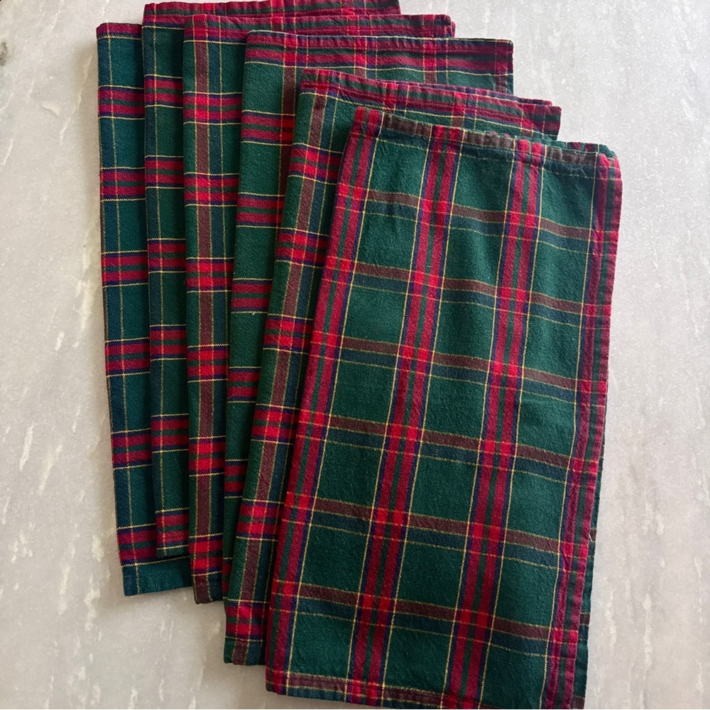 6 Green and Red Plaid Cotton Napkins - 100% Cotton.